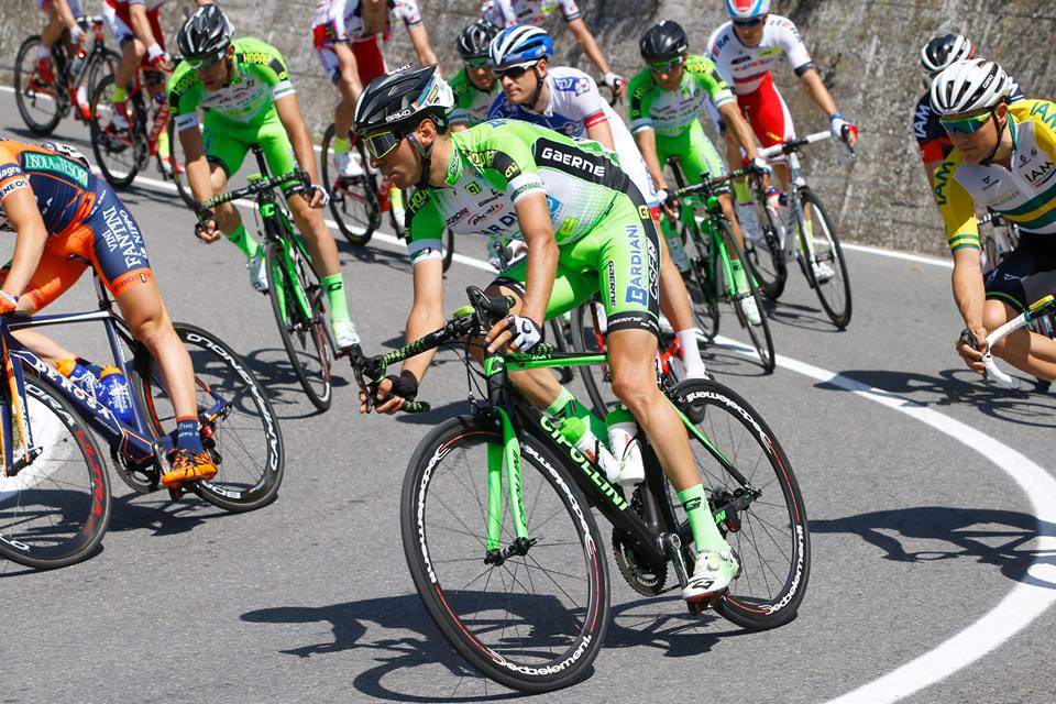 sportmed_es's tweet photo. @gcntweet analiza al detalle la @mcipollinibike #RB08 que usa en el #Giro el @Bardiani_CSF:https://t.co/vUiO9Sgd4v http://t.co/ZMEE0AS82U
