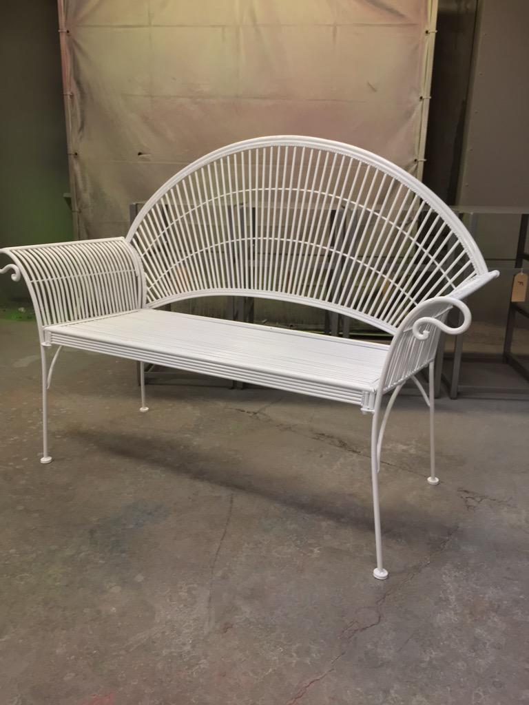 JWengineering's tweet image. Old refurbished garden bench #longeaton #nottingham