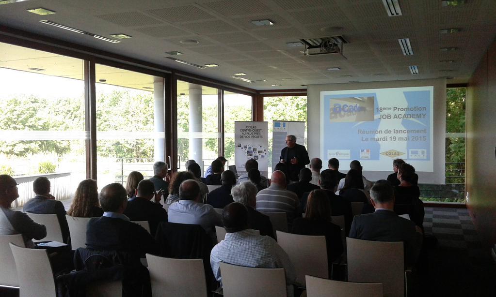 GroupeColas's tweet photo. RT @FondationFACE44 18e Job Academy chez Colas Centre-Ouest pr aider des chercheurs d'emploi issus des quartiers #RSE http://t.co/P1GyyREf8i