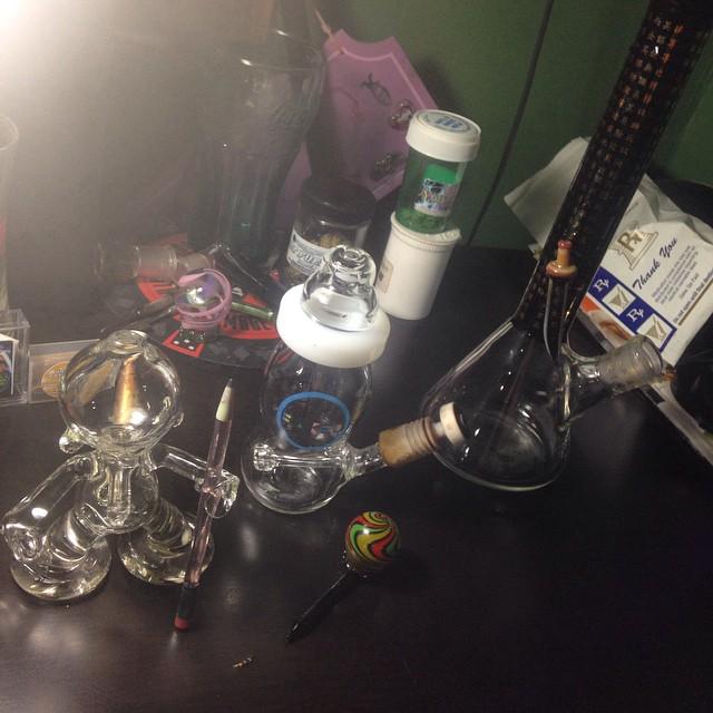 weedpraylove's tweet image. Clean glass 😍😍😍 #hightechglass #augyglass #sokolglass #sherbetglass #JulieSteffey #cantburstmybubble #bubblestick #…
