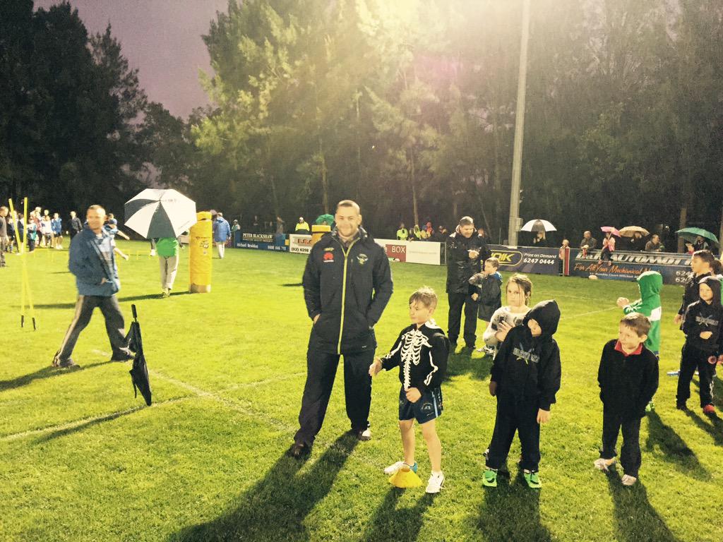 wbjrlfc's tweet photo. Great night despite the rain #WeAreRaiders http://t.co/7gZqoeYL0k