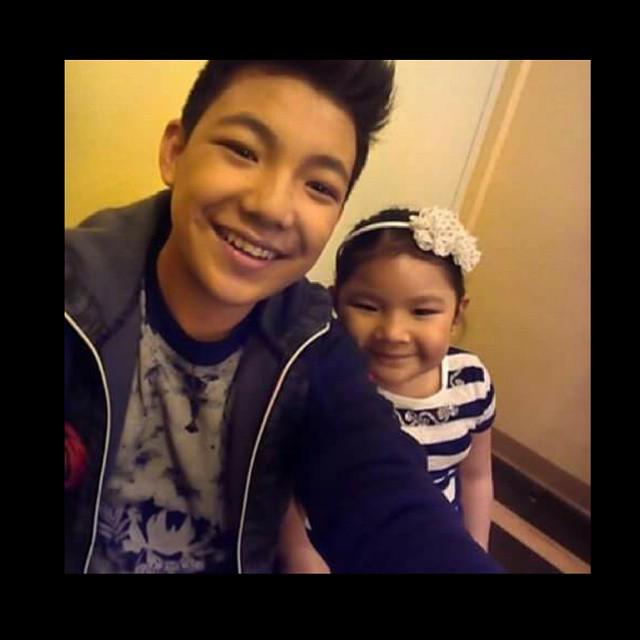 TheVoiceKidsPH's tweet photo. -#DarrenEspanto #MrPerf The Total Performer and The Lucky Charm of Darrenatics! ♥💕 darrenespanto1 http://t.co/2ZYwPfWShy