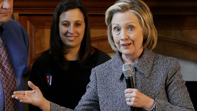 FoxNews's tweet photo. State Department plans January 2016 deadline for release of Hillary Clinton's emails http://t.co/cbvrqJ2YVd http://t.co/SaQuJSWkWs