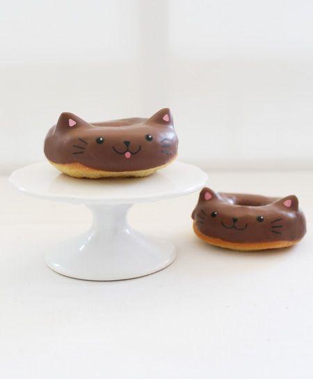 rocketlionuk's tweet photo. Meow! #yesplease 💜💘💙 http://t.co/uDQwzRt8Ml 🔥💥✨ http://t.co/I5evS025kP