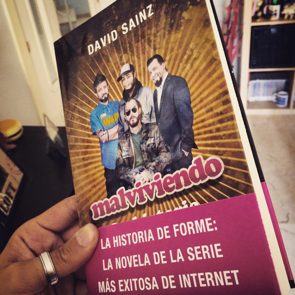 davidsainz's tweet photo. Buenos días! Hoy sale @Malviviendo el libro: #lahistoriadeForme en todas las tiendas! Os prometí que la contaría. http://t.co/IlMY2cRak9