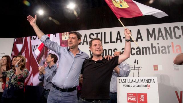 24clm's tweet photo. Page anuncia en #Cuenca que hará un Plan de Integración del pueblo gitano en #CLM http://t.co/S8gs8zuciT vía @24clm http://t.co/7uyNPVBKAL