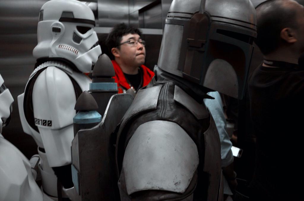 PanzerRabbit's tweet photo. @501stChinese in #SHCC very cool ComicCon ！LOL  @501stLegion http://t.co/XPxkQdhv3E