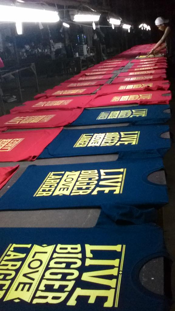 sablonsukasuka's tweet photo. Sablon manual- kaos Love Bigger 127pcs http://t.co/IxoaX2ROIy
