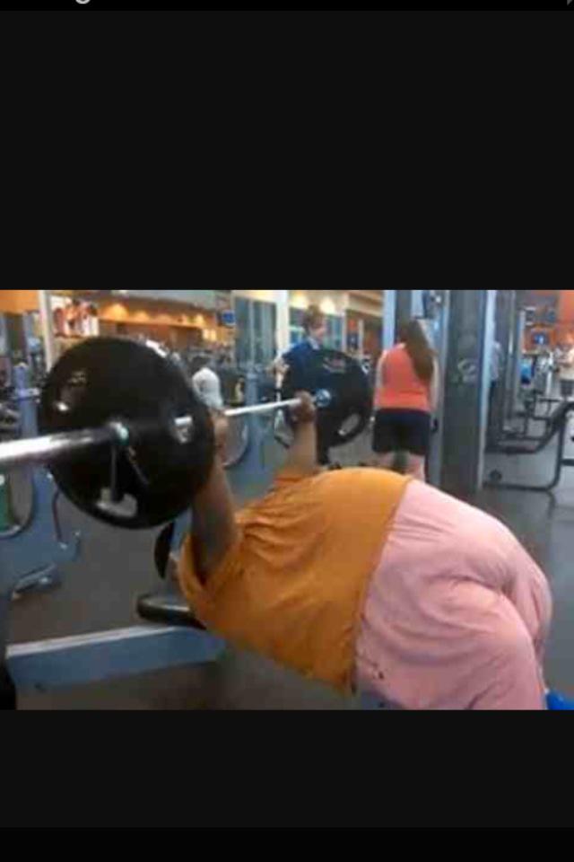 dewislyman's tweet photo. @SionWinwns @V_man14 looking forward to the gym with @atlas9897 tonight. It's been a long time. #fatlas #titsandteeth http://t.co/tBMOunVnWv