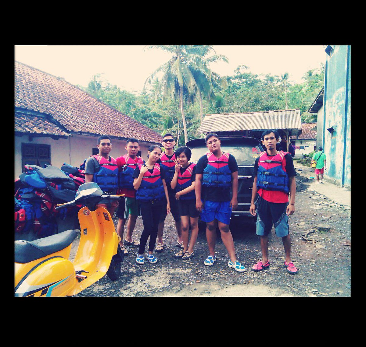 _melLia's tweet photo. Sehari liburan .. sejuta kenangan... :-) http://t.co/Sey22ysXqV