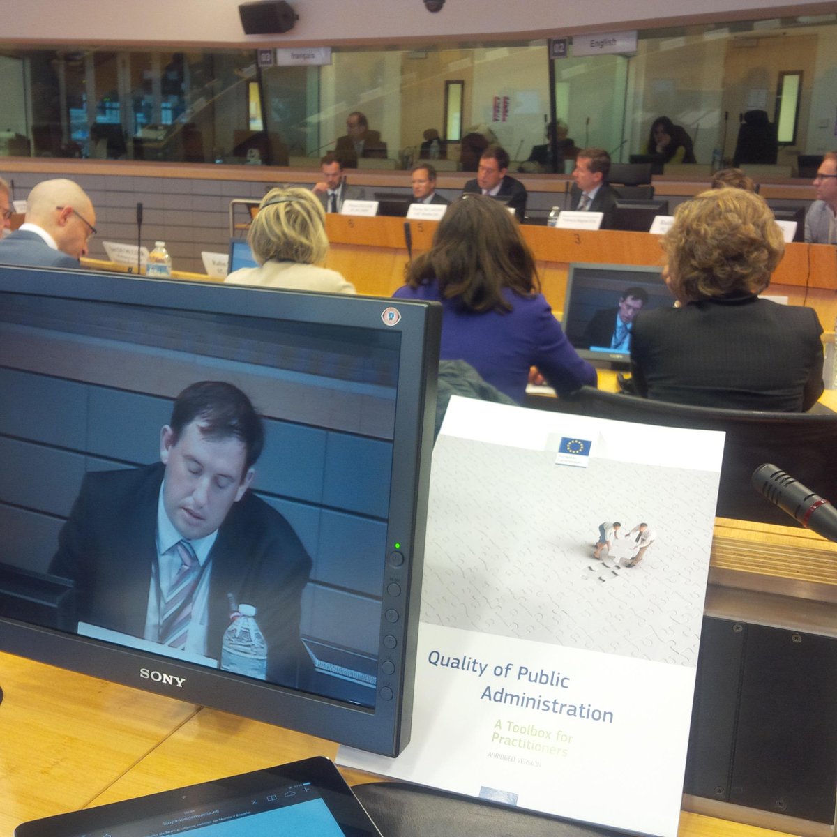 RegMurciaBrux's tweet photo. Quality of public administration: toolbox for practitioners: "How do we do more with less?" @EU_CoR @Europe2020CoR http://t.co/ame7SZcIer