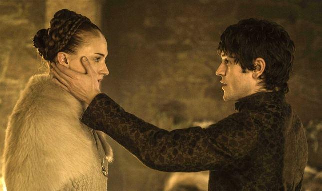 Vertele's tweet photo. Impacto en 'Juego de Tronos' por su última y traumática boda (Aviso: Spoilers) http://t.co/RJ5AilHCIy http://t.co/v6Jo1nQqwz