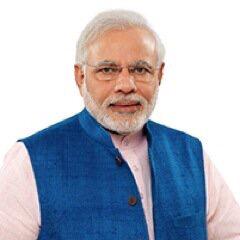 deebequiet's tweet photo. The main benefit of having 2 Twitter pages? Profile pictures in different angles. @narendramodi @PMOIndia #isthatwhy http://t.co/roBMdu8mWI