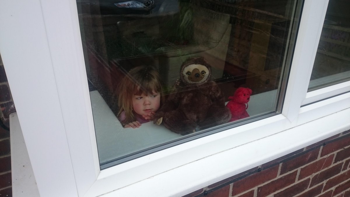 ian_rutson's tweet photo. Ella and #littleneal can't wait for the @sofaworks van... http://t.co/xOgJI86yZb