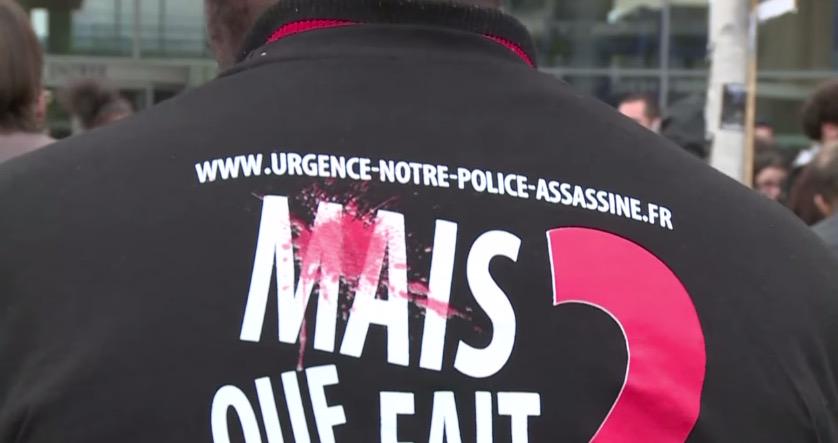 afpfr's tweet photo. 10 ans après #ZyedEtBouna, l'indignation http://t.co/ci8UXYqCwr par @HospitalMarie #AFP http://t.co/crOfQS0hlI