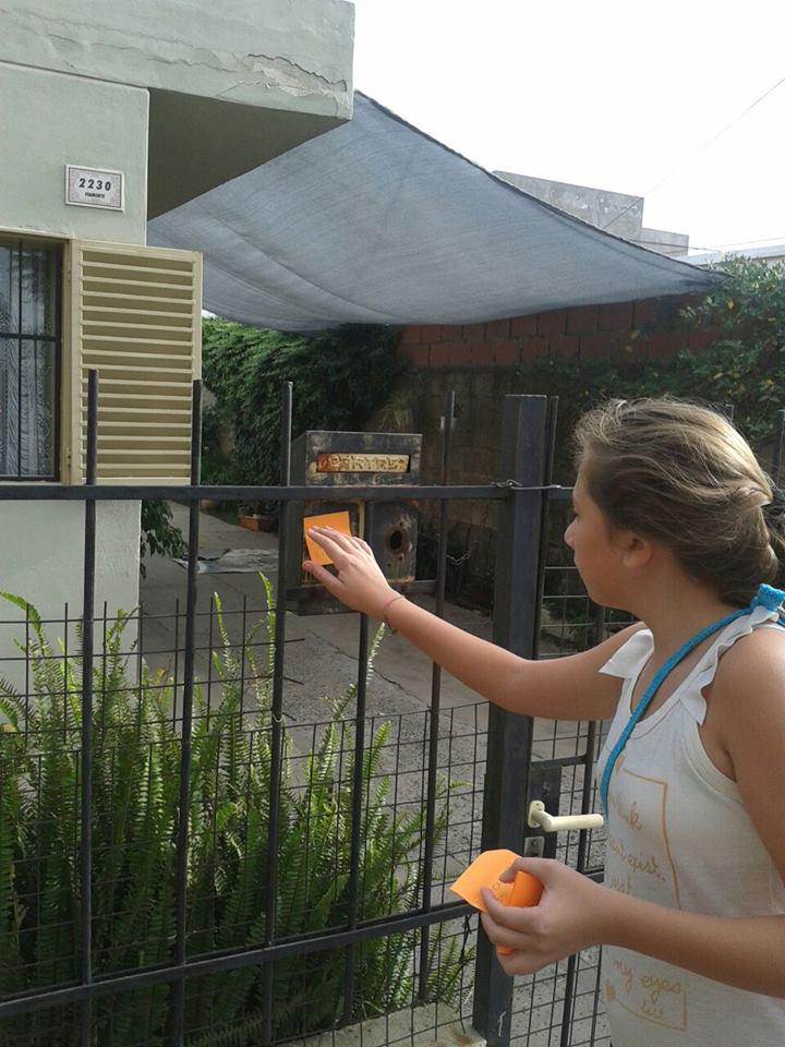 #Run4Unity 
 "Papelitos in the City"
En #BahiaBlanca decidimos llenar la ciudad con una lluvia de frases positivas...