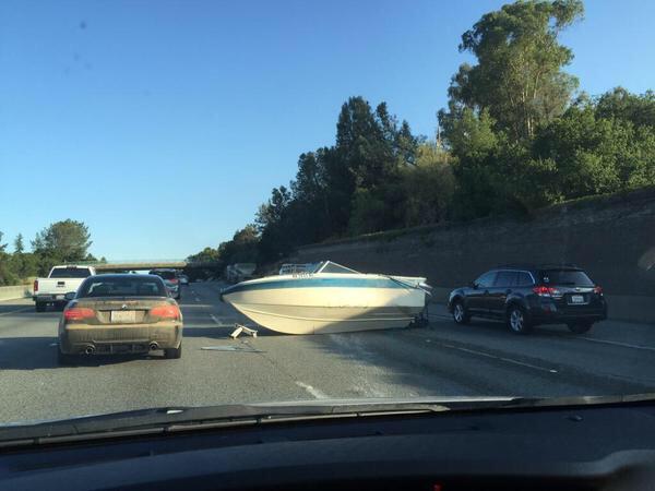 jeancaisse_ch's tweet photo. Quand tu utilises le mauvais code dans GTA http://t.co/HzXHT903HY