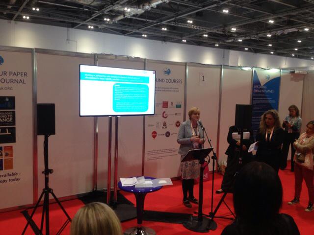 JulesTrudgian's tweet photo. Presenting my work at #EWMA2015 http://t.co/fYSwzkKe1P
