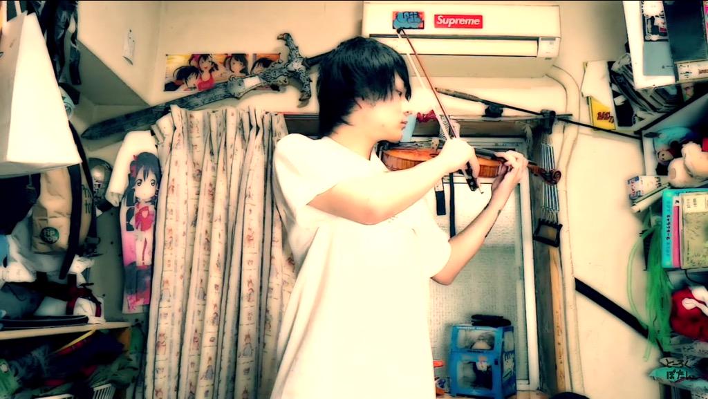 もも Momo マホトタトゥー新しいのいれた リベルタスやん タトゥーいいな けどチキって絶対入れられない痛いの無理だし怖いし W 三 W そしてバイオリンの横顔イケメンすぎね Http T Co Qwgpkrvvv0