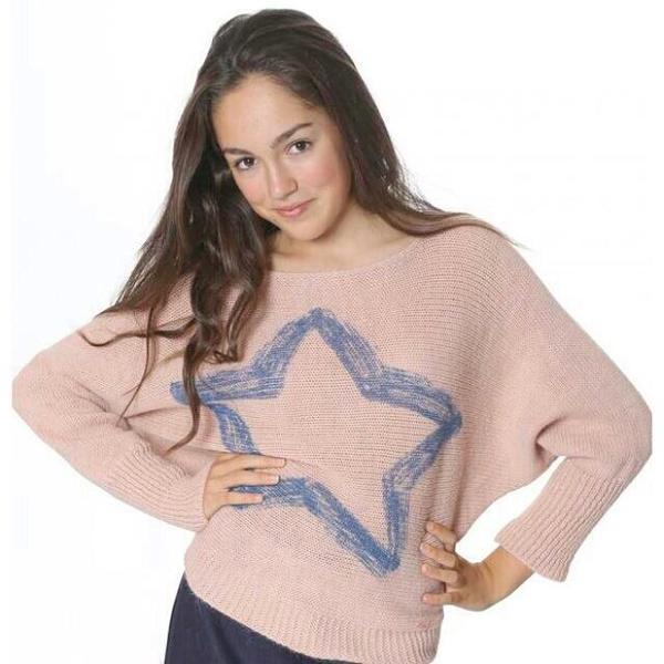 Info_MariaP's tweet photo. El primer single de @Mariaparradovoz... ¡Sale el 2 de Junio! Dice la @Revista_ComoTu #QuienCambiaSoyYo #DiscoMP http://t.co/Ep6wFvlJHM