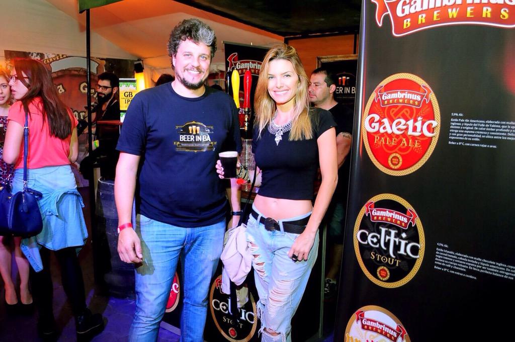 BeerInBA's tweet photo. Gracias por acompañarnos en nuestro #patiocervecero @sofizamolo Cc @franlarguia http://t.co/kZjJMcf25C
