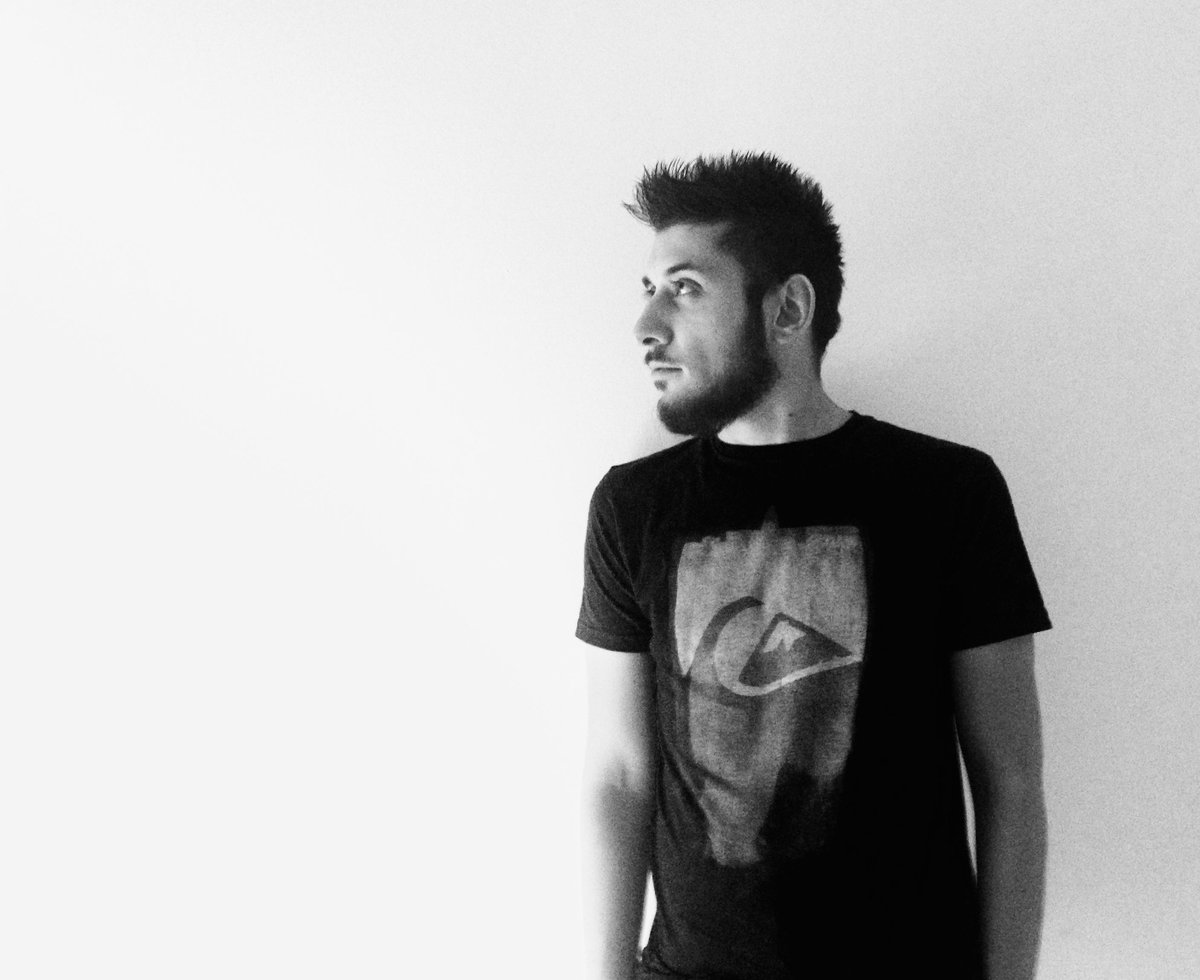 ViciousRadioOfl's tweet image. Esta madrugada de martes a miércoles, 2 a 3am, @karizdmaProject en @Delight_Session​ Player: viciousmagazine.com/viciousradio/