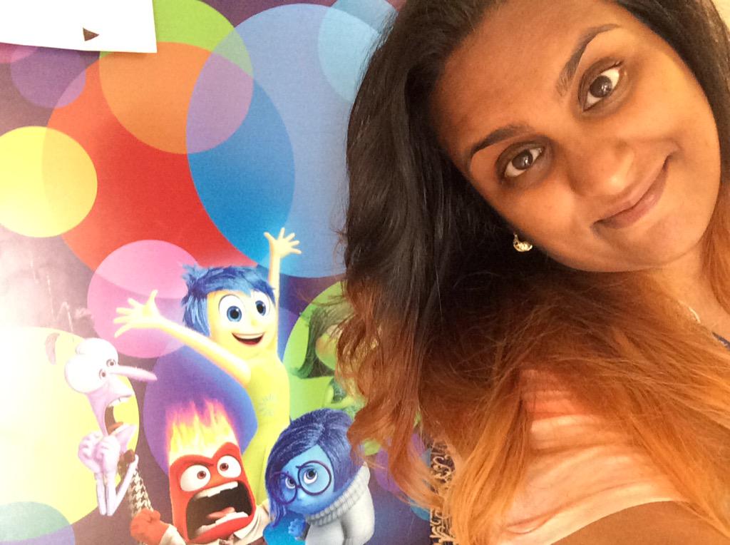 nafiesa's tweet photo. Wachten op mijn interview met Pete Docter en Jonas Rivera. #Cannes2015 #InsideOut #InsideOutCannes http://t.co/7aub9fqMdX