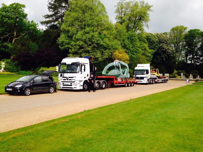 PippaShirley1's tweet image. Moving a large sculpture requires a large lorry!