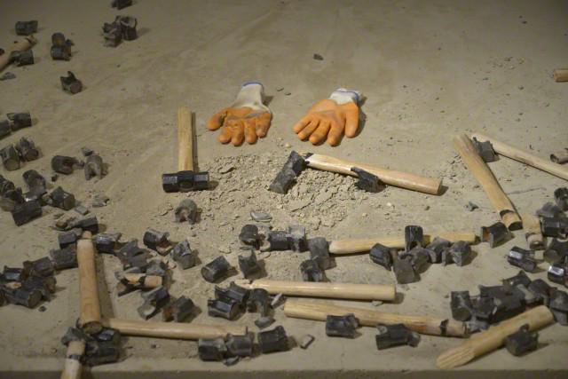 eseacontemp's tweet photo. Some great pics of the #DeathlessLove performance by #LiBinyuan courtesy of Jonathan D Nicholson and Associated Press http://t.co/NyWMuIbRaF