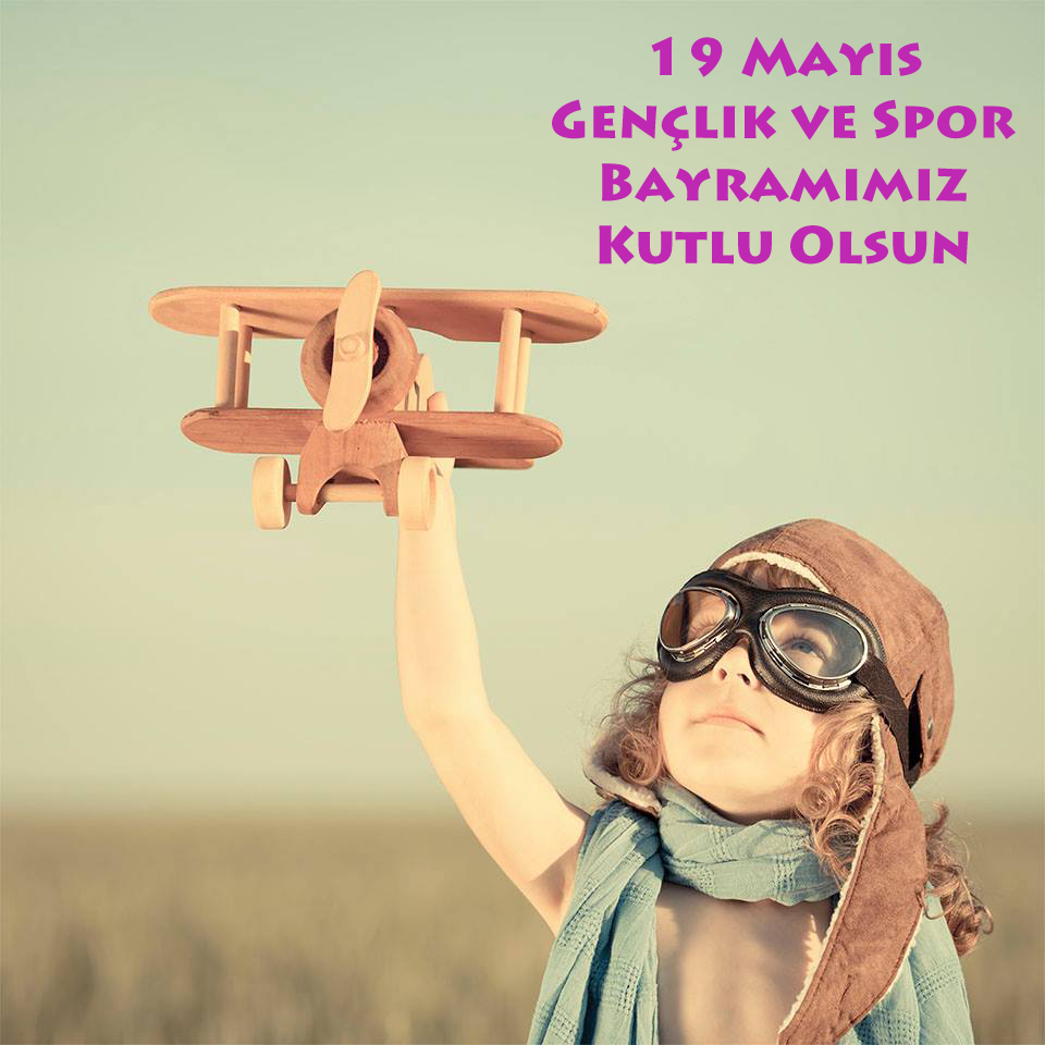 yuppidi's tweet photo. Karanlık olsun gökyüzü ne yazar ? Senin gösterdiğin yolda yürüyenlerin aydınlığı yeter. #19Mayıs1919 #yuppidi http://t.co/vOjMicB4wZ