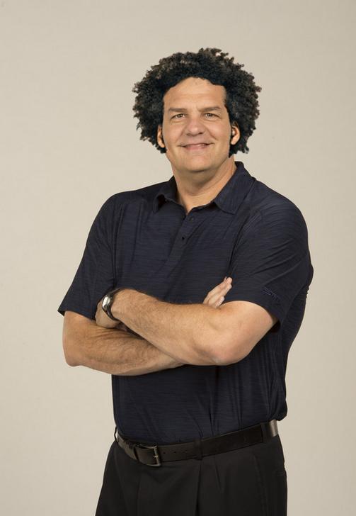 RT if you think @espngolic should grow his hair out!