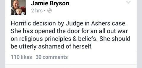 paddyr4's tweet photo. #Ashers Shots fired Bryson gets put back in his box! #Childoutofwedlock #Livinginsin! http://t.co/p4KUIxvJrK