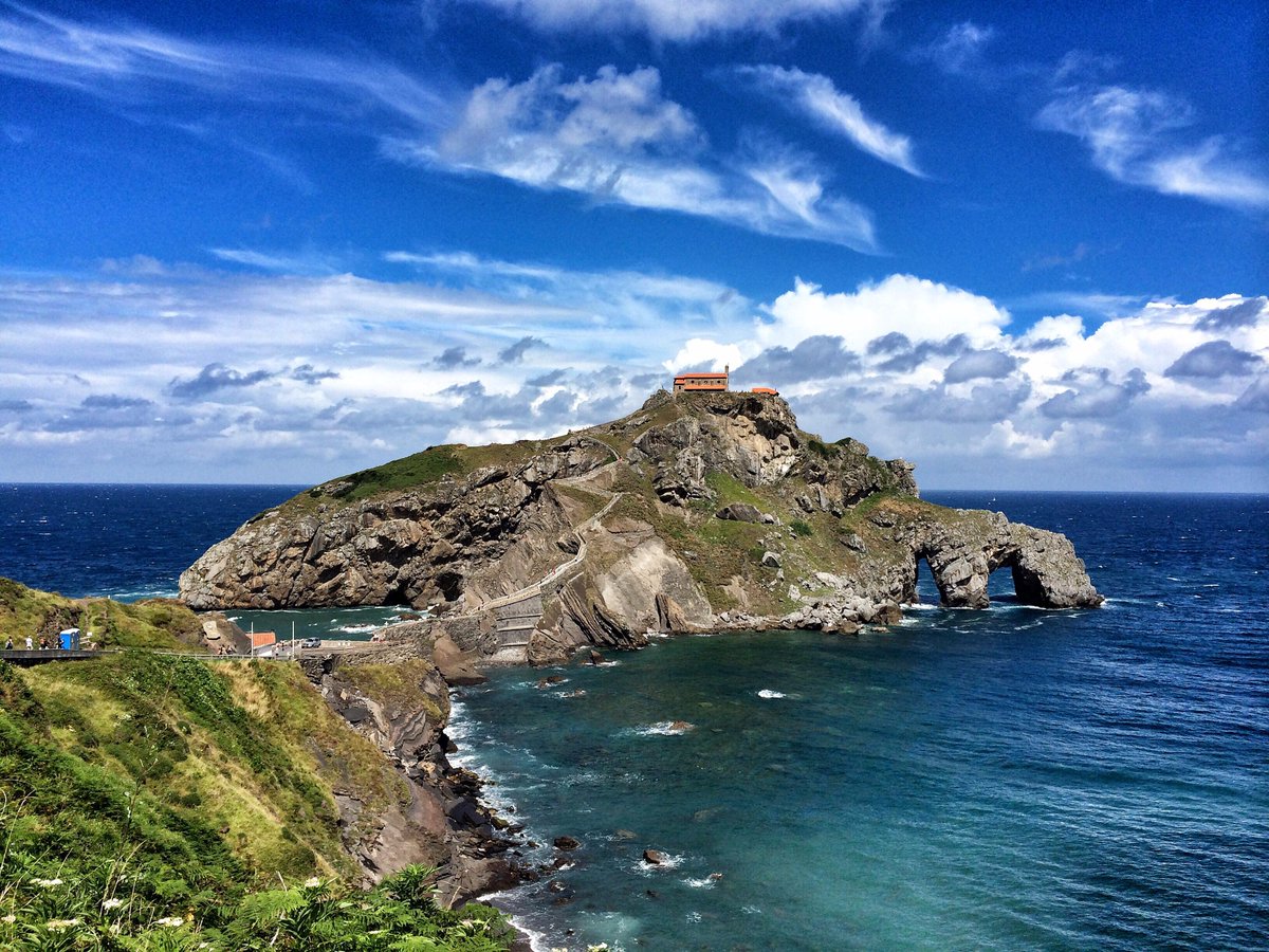 places_of_earth's tweet photo. San Juan de Gaztelugatxe, Spain 🌍✈️ http://t.co/kXq21nPLtZ