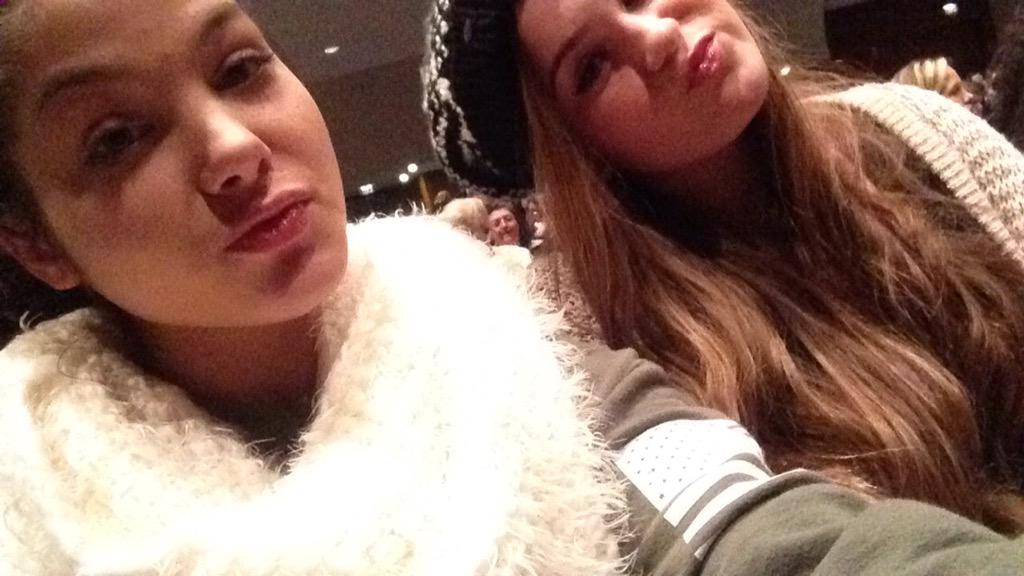 FrancescaMoor98's tweet photo. Happy birthday Avery! I love you so much and I'm so happy I met you are one of my best friends❤️🎉 @__Avery_R http://t.co/onfPfovZRU