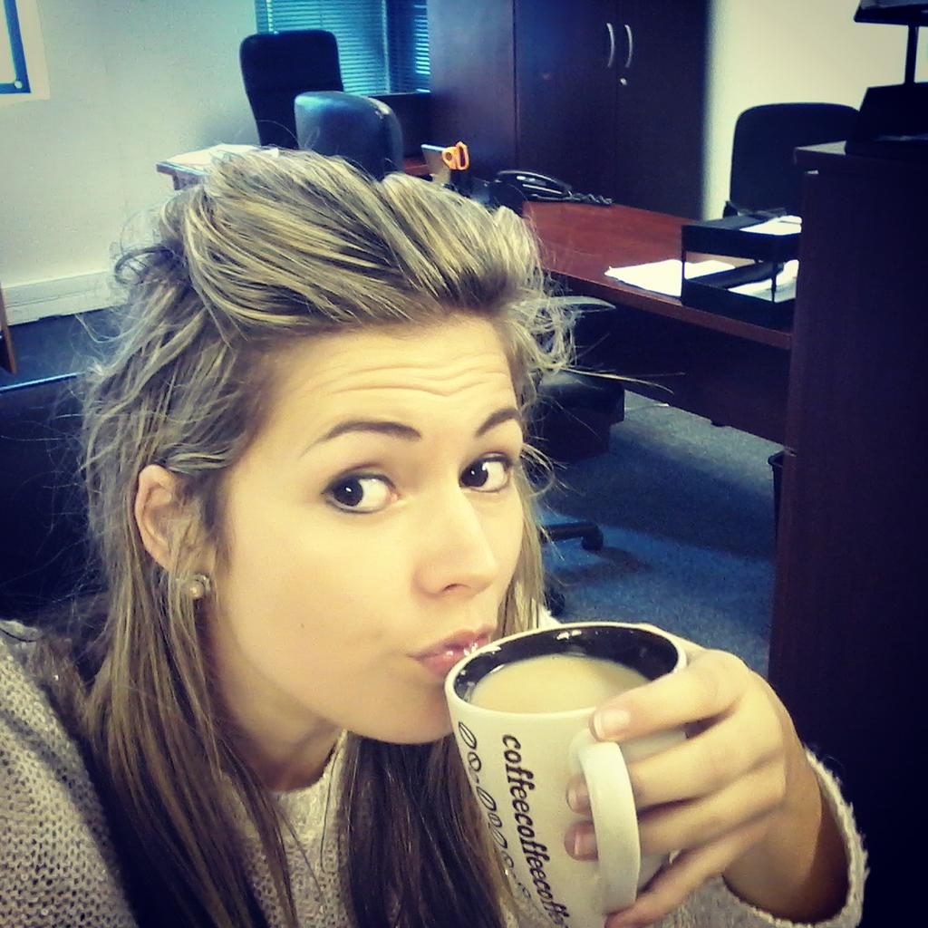 Working like a boss #coffee #nicepeople #bestjob