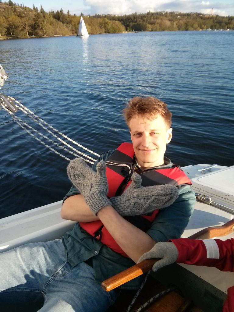 NeptunNajaderna's tweet photo. Igår hade Najaderna Brouppgift för andraåringarna på Insekterna. http://t.co/tdltazoAe1