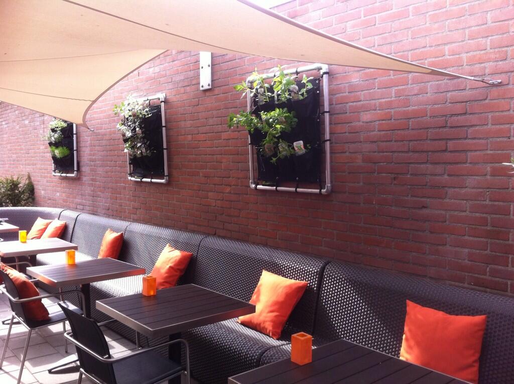 Leuke foto's altijd welkom... #EetbareWand #restaurant