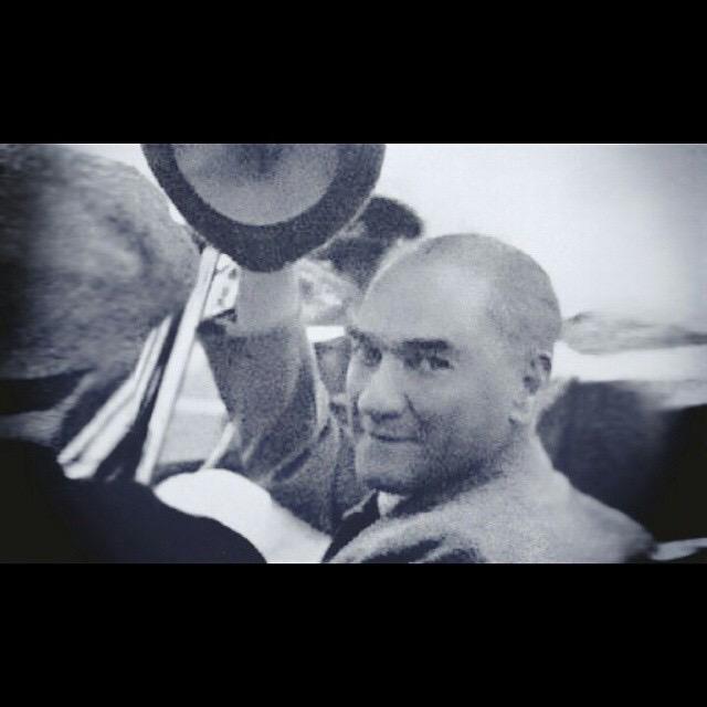 Gözleri maviydi. Belki bu yüzden mavi bizim için özgürlüktür. #19Mayıs1919