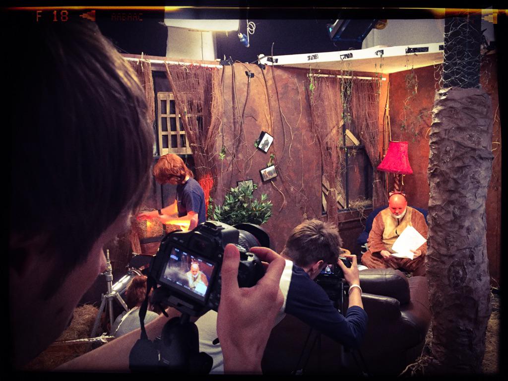 VarndeanCFAM's tweet image. Excellent morning hanging out on set @Brightonfilmsch thanks for having us guys 😁