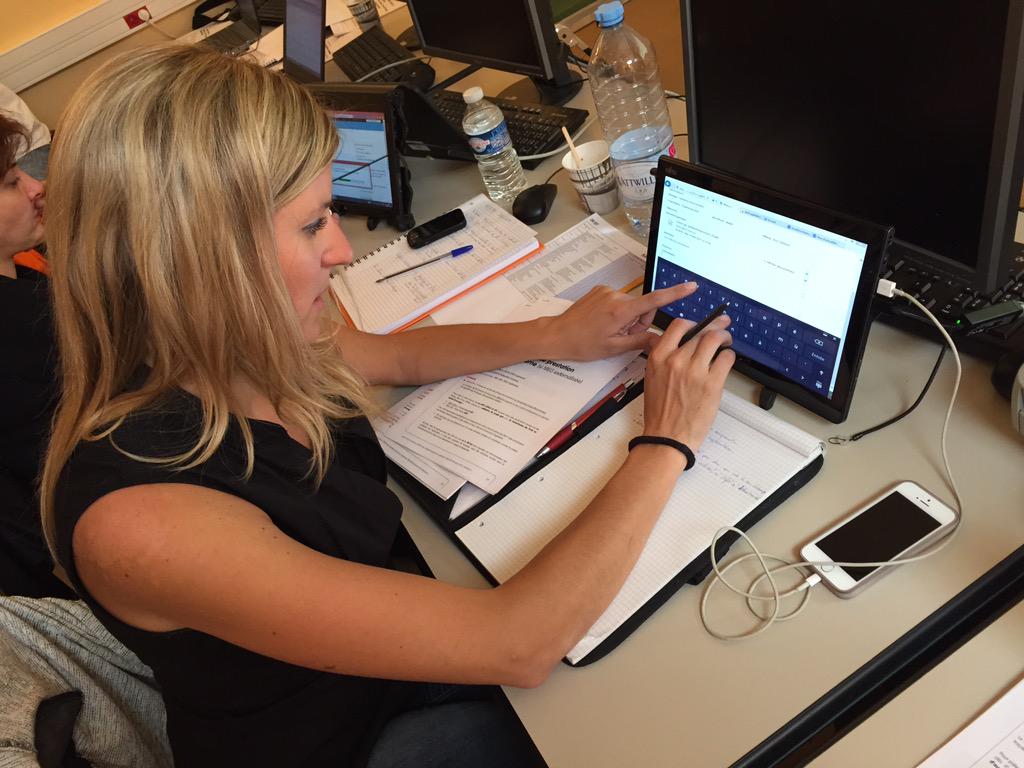 PA_TERRAS's tweet photo. Les outils de demain pour #GrDF en Région Est, c'est aujourd'hui avec #TravoDoc et les tablettes PC ! http://t.co/953Vw2uQeR
