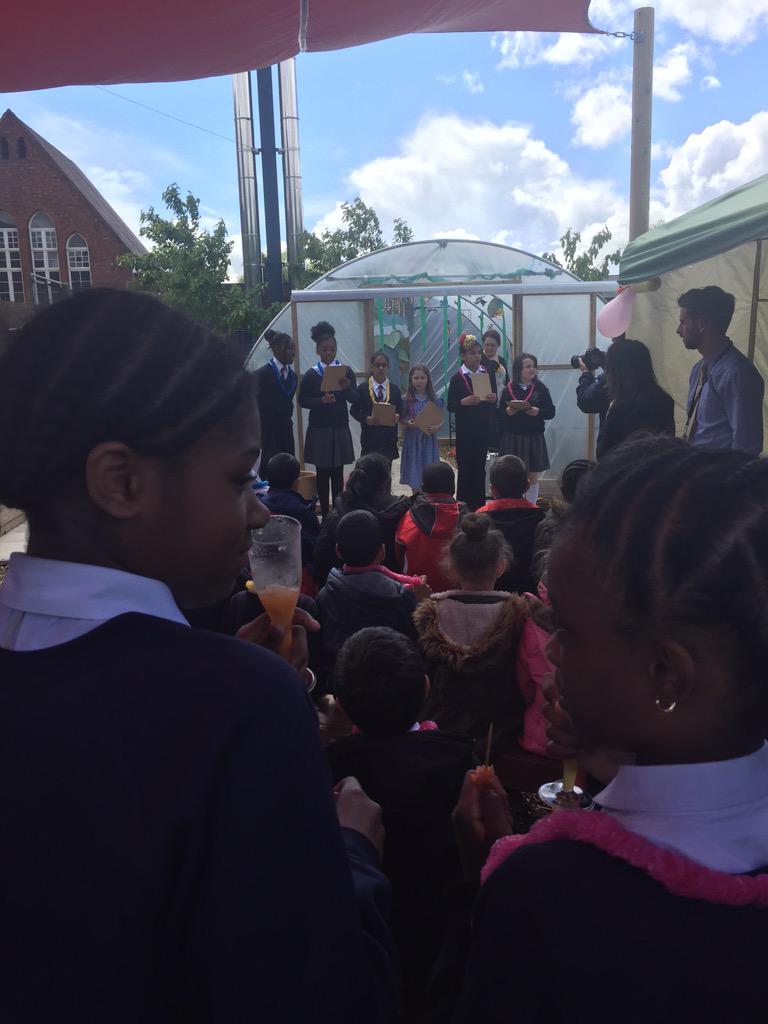 BallotStreet's tweet photo. The Ballot Street Gospel Choir are currently entertaining the crowds! http://t.co/rSbDs6s27w