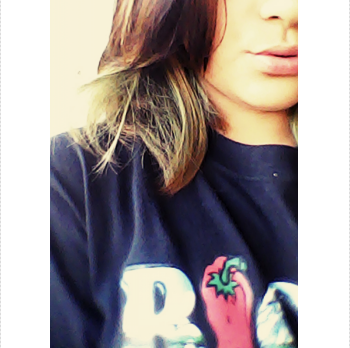 levy_geronimo's tweet photo. LIPS! http://t.co/27NDULOQ5T