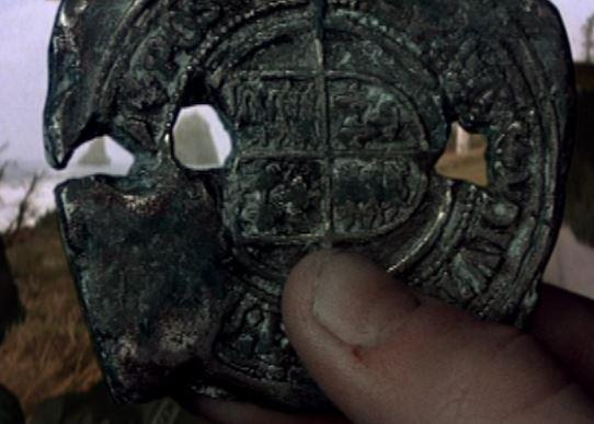 MikeeeWalsh's tweet photo. @007data ha! ICYMI here's the view from my side of the doubloon coin. The rich stuff must be near the restaurant http://t.co/m152ngpitP