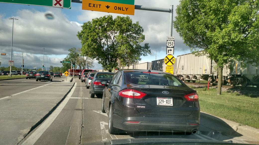 2linesofcode's tweet image. #madison where is that ambulance going to go?