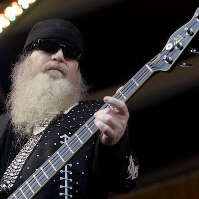 Happy birthday to one of the best beards in music, Dusty Hill. 