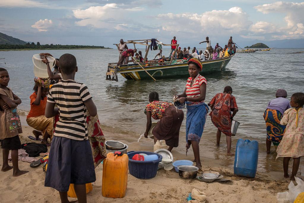 Самая бедная страна в мире 2024. Бурунди Страна в Африке. Бурунди бедность. Бурунди дети. Бурунди 2023.