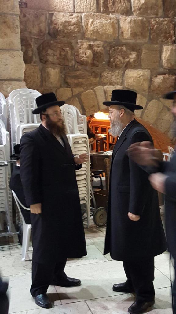 Slim48's tweet photo. At the Kosel with Harav Shlomo Bochner from #Bonei Olam! http://t.co/47FJGh9mZD