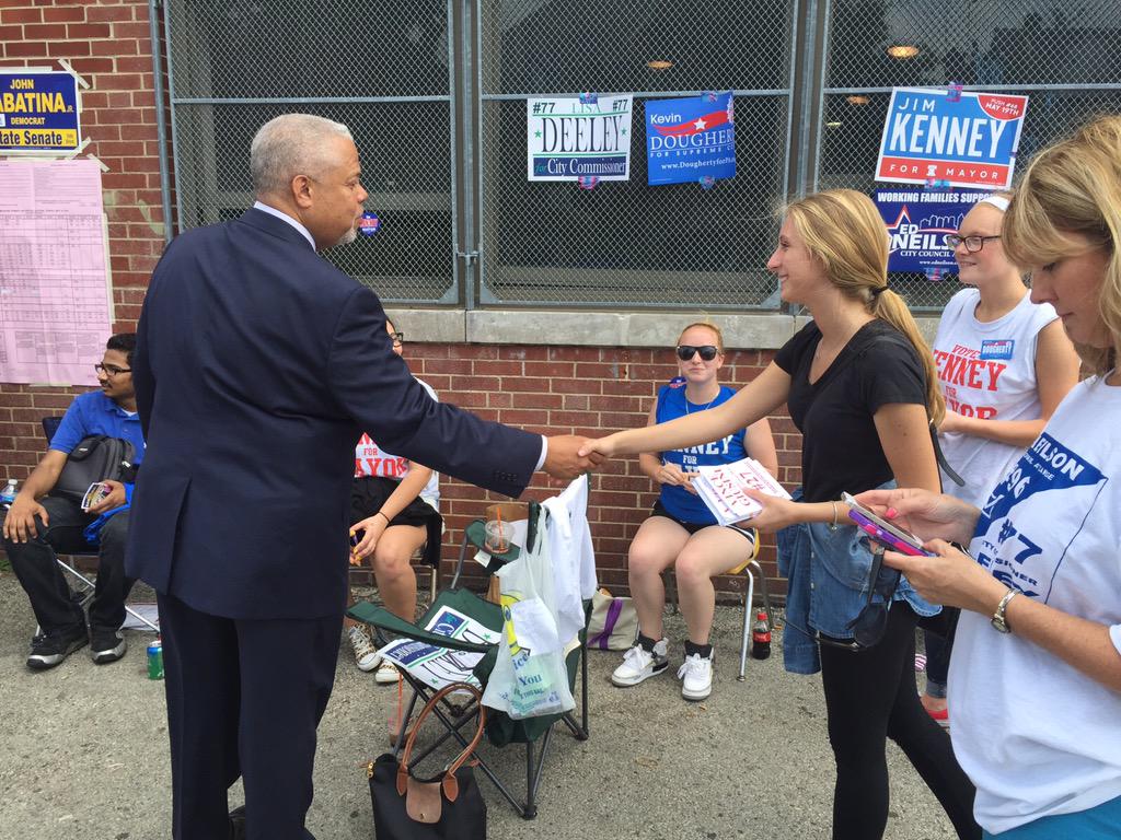 JoinTeamTony's tweet image. Greeting voters in the Northeast. #NextMayorPHL