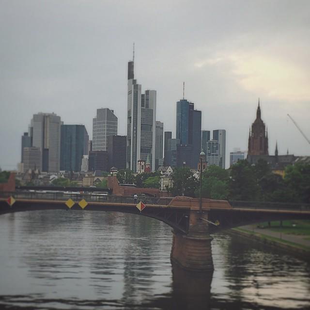 ffm365's tweet photo. #frankfurt #daily #ffm #berlin #kunst #art #love #ffmlove #ffmlovesyou #liebedeinestadt #a… http://t.co/jtmK6CmuIy http://t.co/U80HslTiOy
