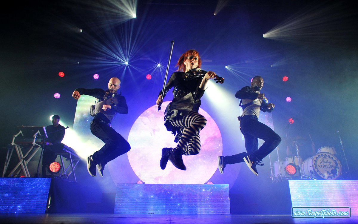 TempestphotoRay's tweet photo. 2 more days until the amazing @LindseyStirling is back in Vancouver! :D http://t.co/XOuK98Bp0m